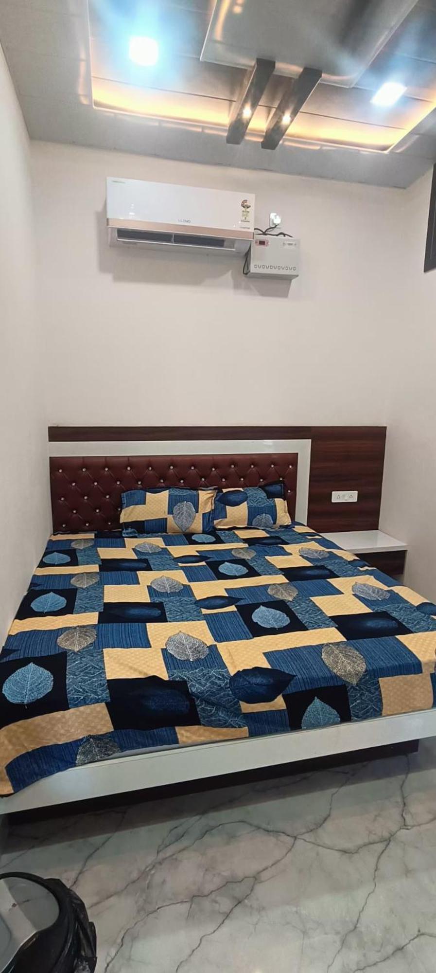 Goenka Home Stay Barsana Chhata Luaran gambar