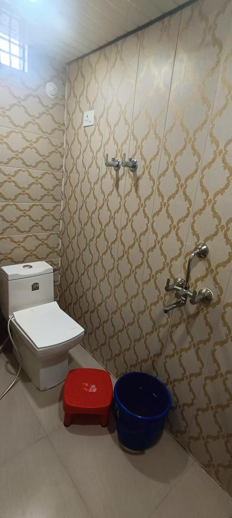 Goenka Home Stay Barsana Chhata Luaran gambar