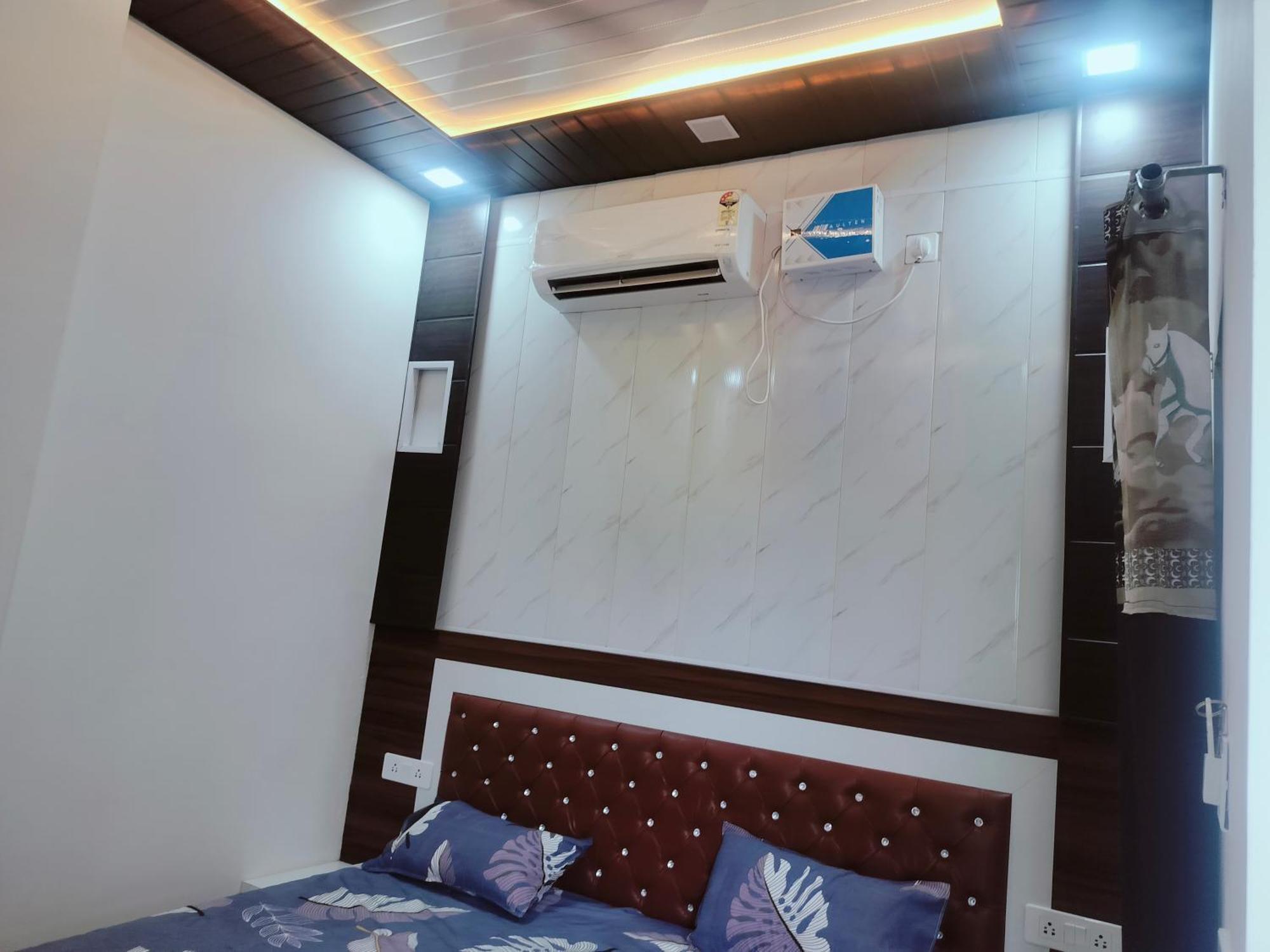 Goenka Home Stay Barsana Chhata Luaran gambar